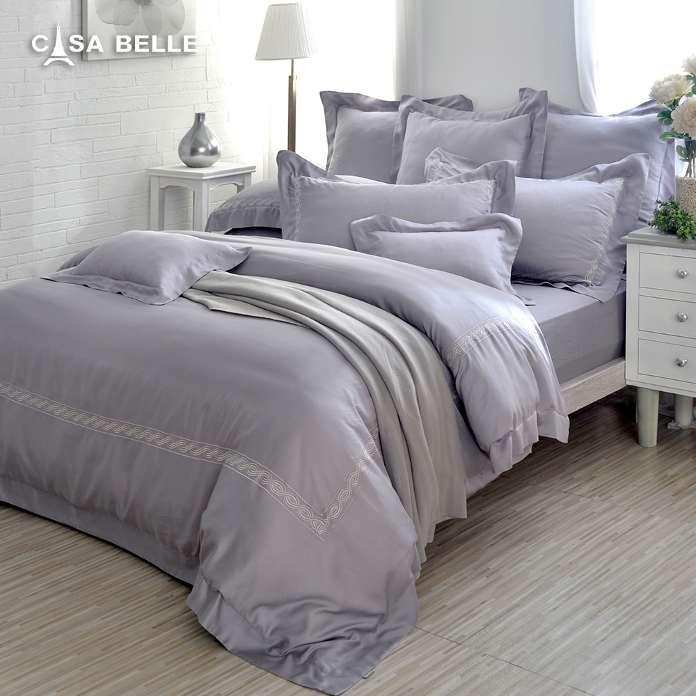 法國CASA BELLE《皇室伊特》加大天絲刺繡防蹣抗菌吸濕排汗兩用被床包組(共兩色)