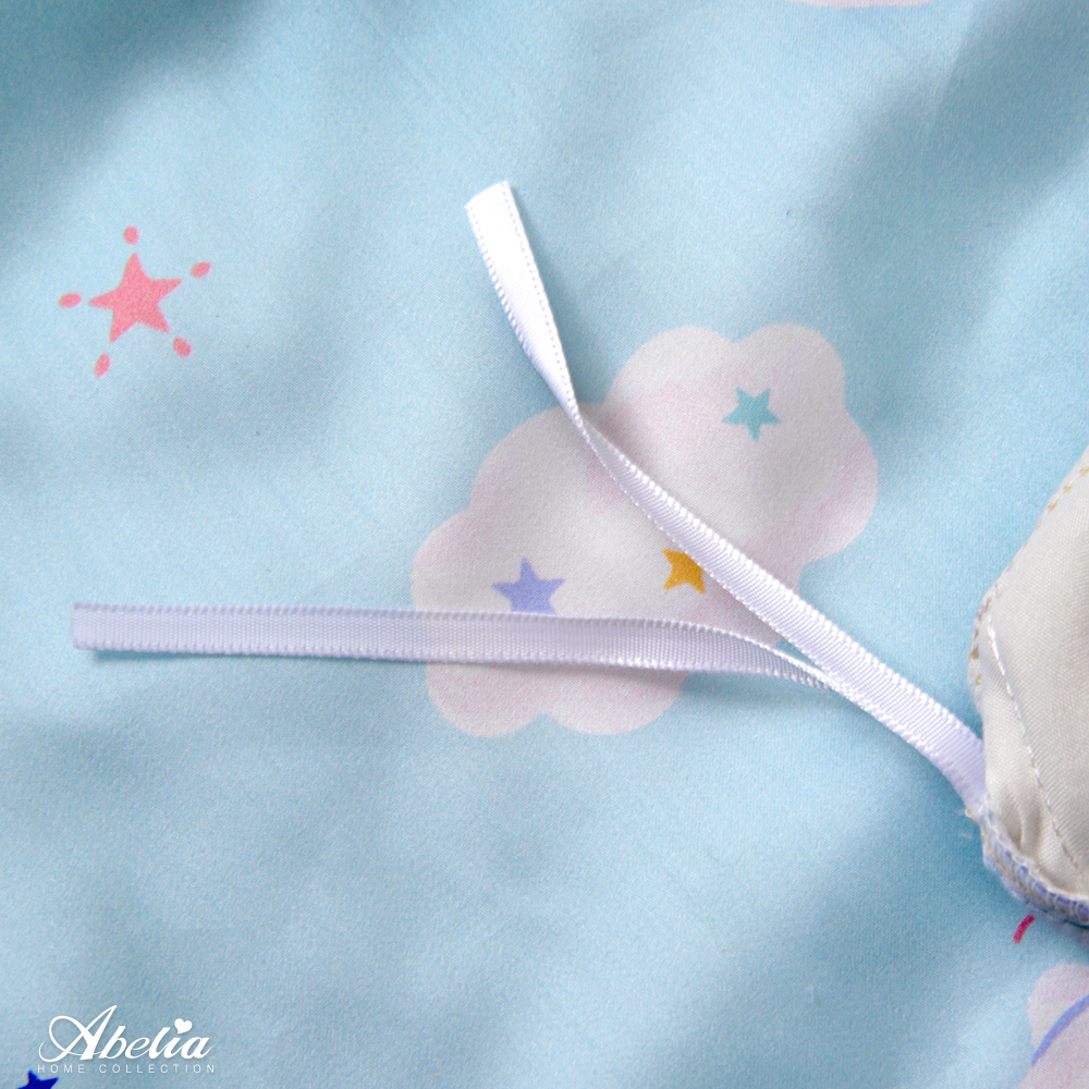 [超值組合]英國Abelia《Sanrio-彩虹大耳狗》Q麻吉寶貝乳膠天絲防蹣抗菌三件式睡袋組+舒柔水洗枕
