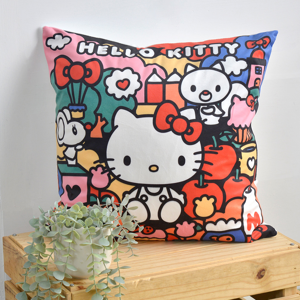 義大利Fancy Belle《Sanrio-都會HELLO KITTY》麂皮靠墊 45*45CM