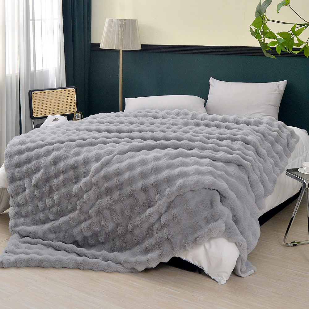 義大利La Belle《凱爾尼斯》加大輕奢極柔仿兔毛雙人毯200*230CM(共三色)