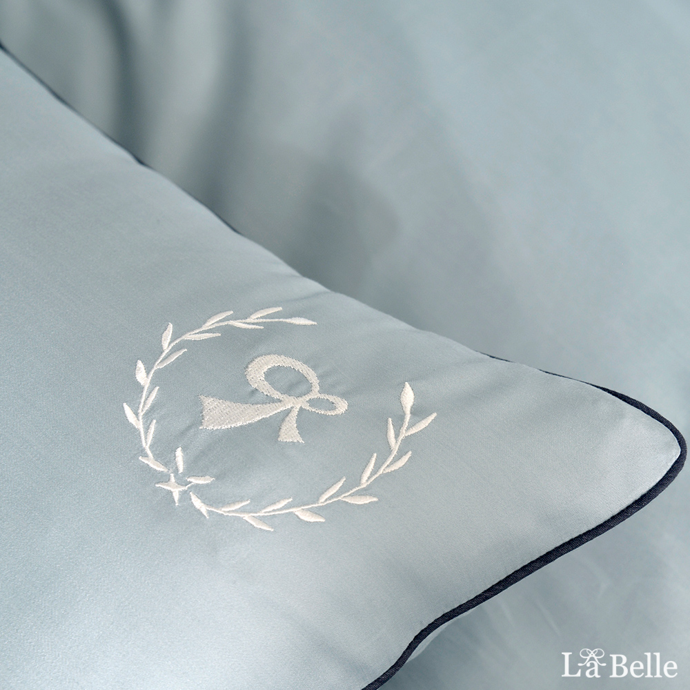 義大利La Belle《雅致典範》加大天絲滾邊刺繡防蹣抗菌吸濕排汗兩用被床包組