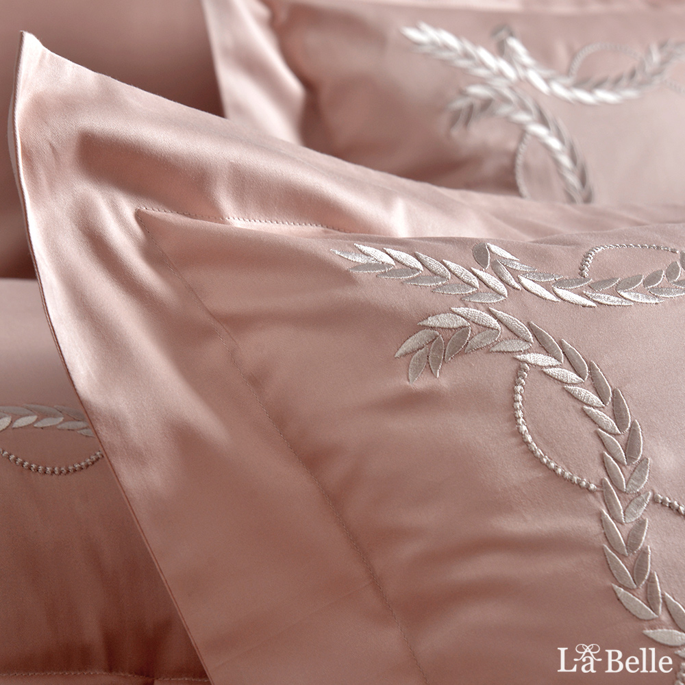 義大利La Belle《雅仕珍藏-蘿莉粉》雙人長絨細棉刺繡四件式被套床包組