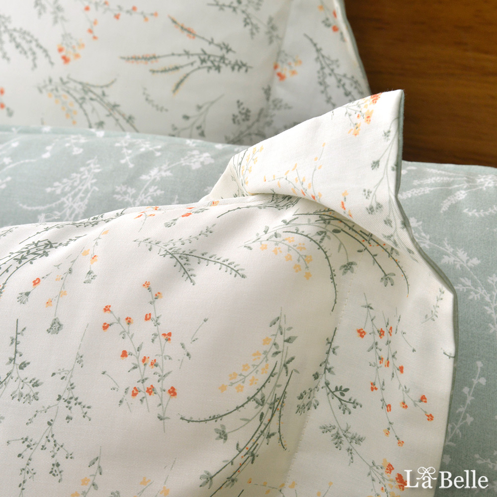 義大利La Belle《小花甜釀》雙人純棉四件式防蹣抗菌吸濕排汗兩用被床包組