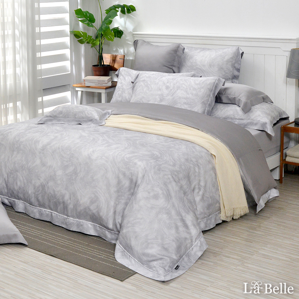 義大利La Belle《流雲浮光》雙人天絲蠶絲蛋白防蹣抗菌吸濕排汗兩用被床包組