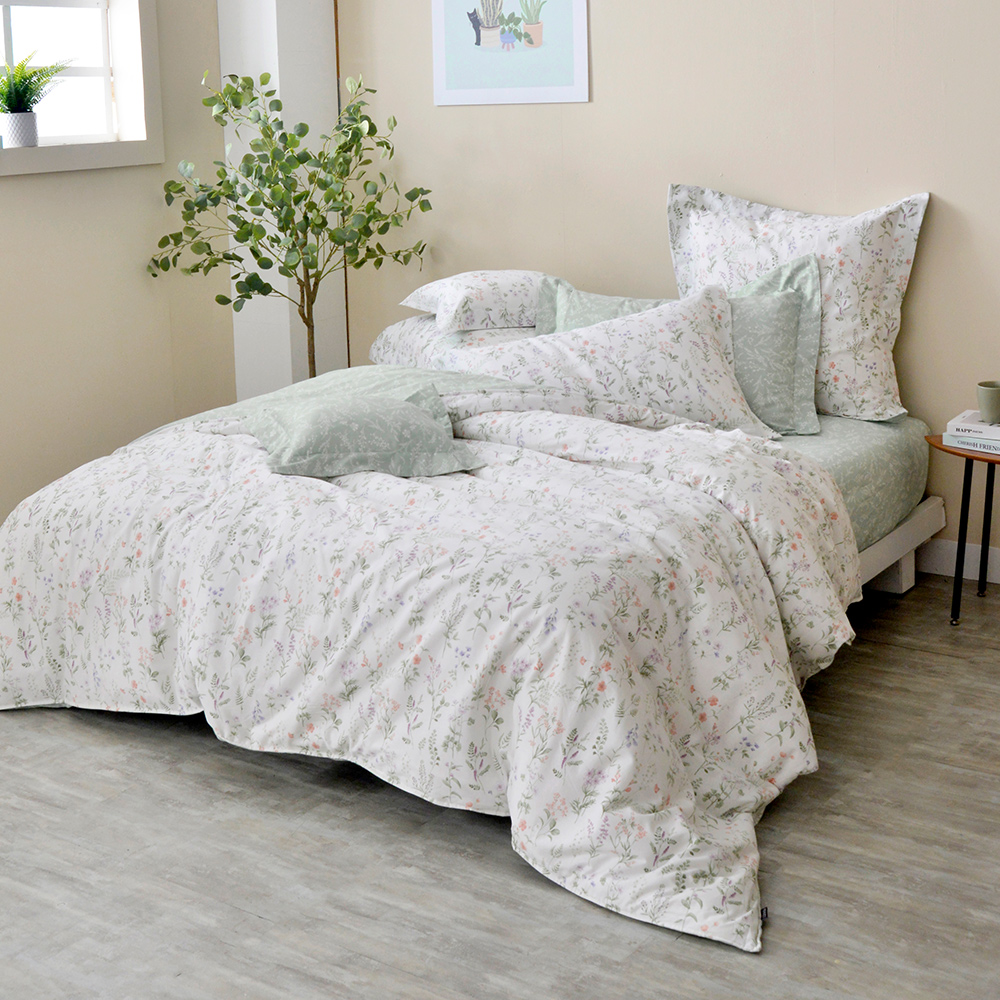 義大利La Belle《花夢之里》雙人純棉四件式防蹣抗菌吸濕排汗兩用被床包組