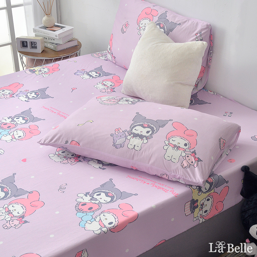[超值組合]義大利La Belle《Sanrio-My Melody & KUROMI白粉天使》加大海島針織床包枕套組+大容量洗衣袋1入