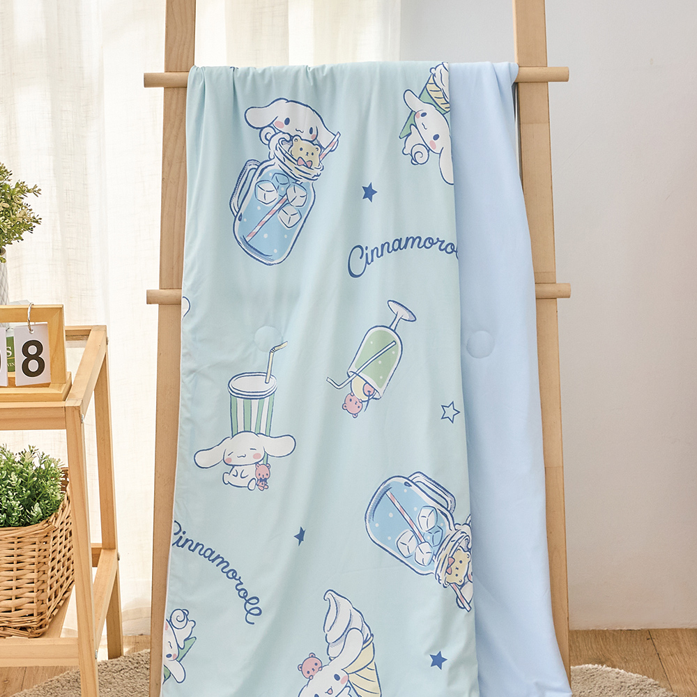 [超值組合](兒童) 義大利La Belle《Sanrio-大耳狗喜拿夏日飲品派對》ICECOOL眠綿冰蠶絲蛋白抗菌兒童涼感涼被(100*120cm)+舒柔水洗枕
