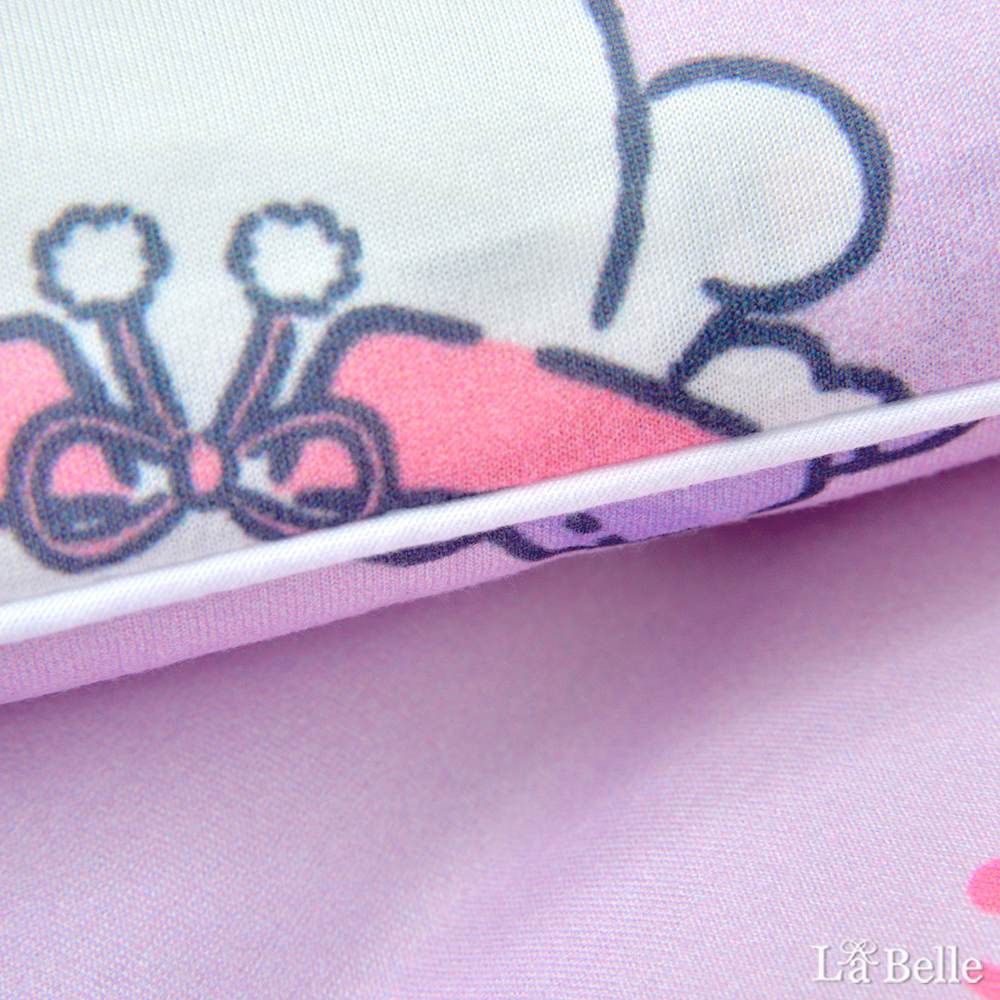 [超值組合]義大利La Belle《Sanrio-My Melody & KUROMI白粉天使》海島針織兒童抗菌暖暖被105*135CM+大容量洗衣袋