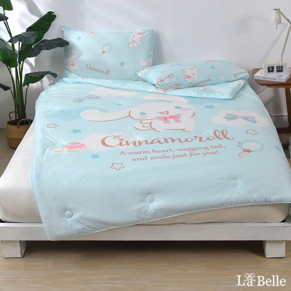 義大利La Belle《Sanrio-軟萌大耳狗喜拿》海島針織防蟎抗菌暖暖被150*195CM