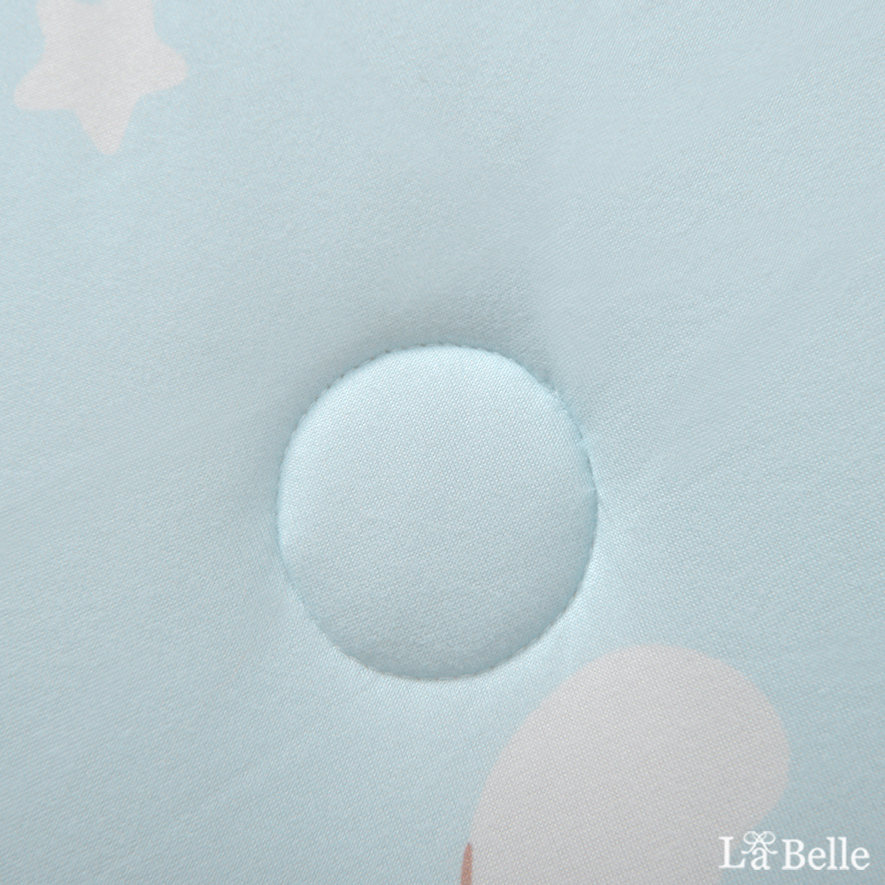 義大利La Belle《Sanrio-軟萌大耳狗喜拿》海島針織防蟎抗菌暖暖被150*195CM